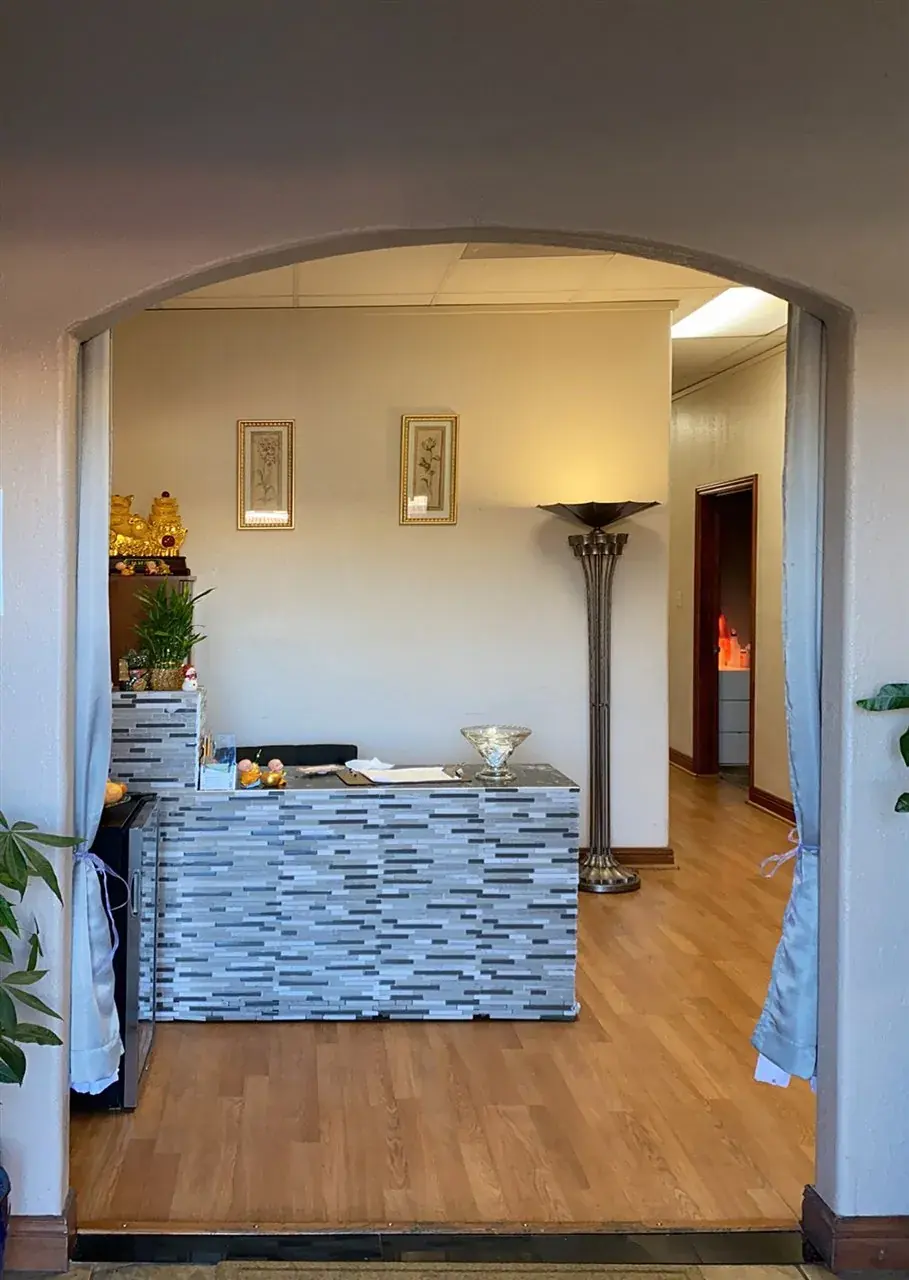 Warm, welcoming reception and waiting area at Lucky Star Massage in Scottsdale AZ